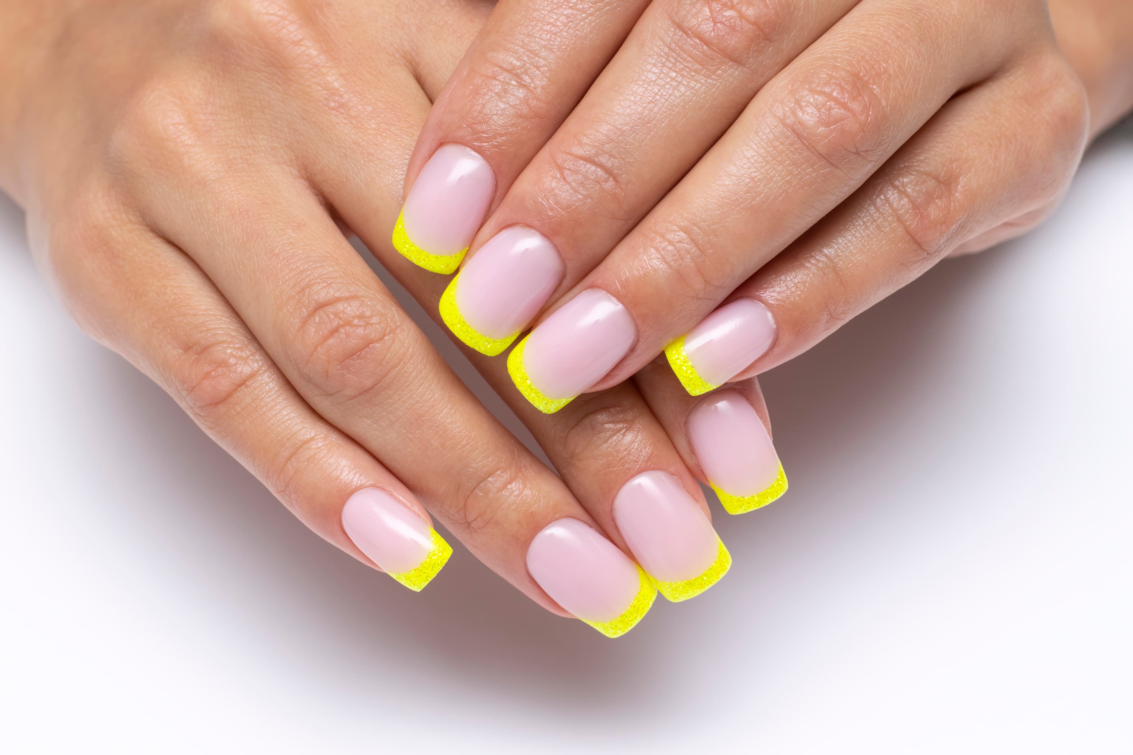 Shellac Nägel im Kosmetiksalon Kleopatra Wien